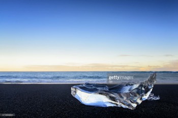 IJsvorm op Jökulsárlón diamond beach