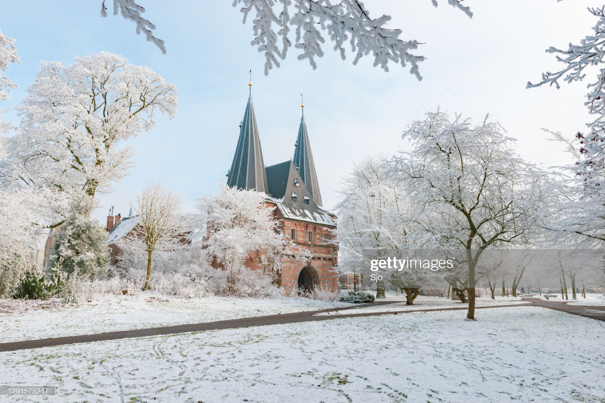 Cellebroederspoort in de winter