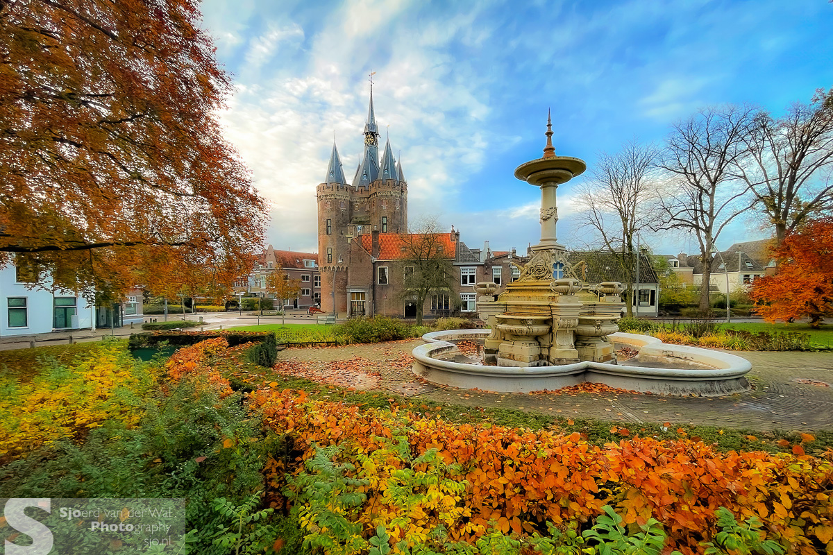 Herfst bij de Sassenpoort