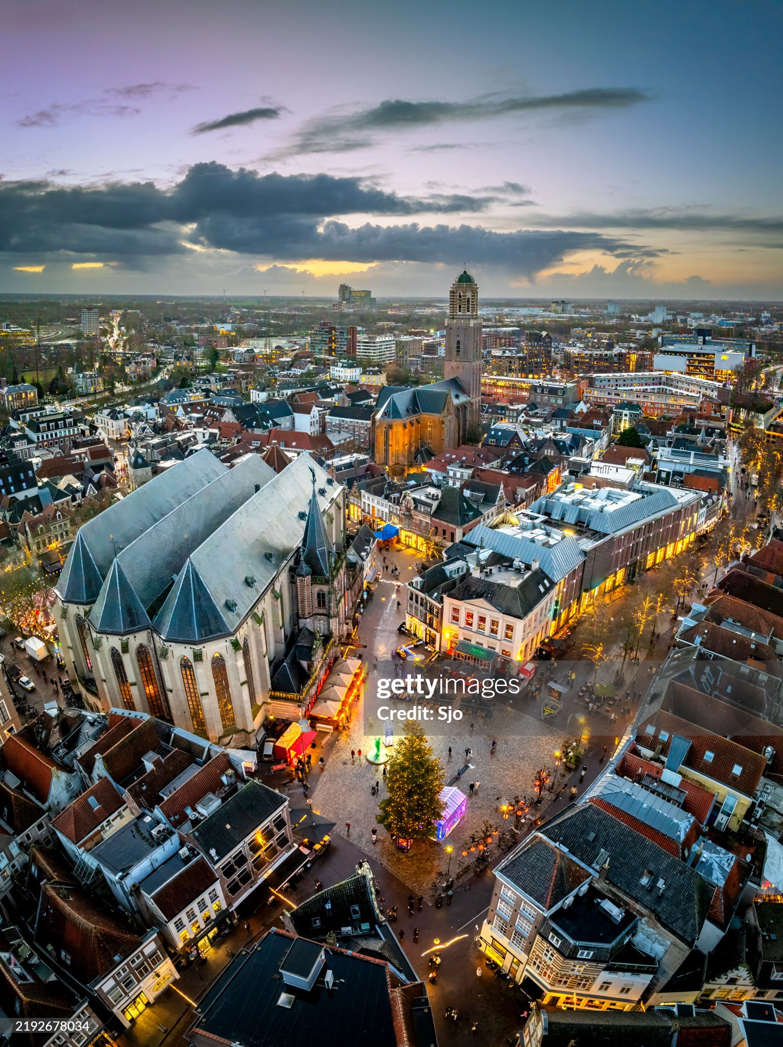 Zwolle centrum tijdens zonsondergang